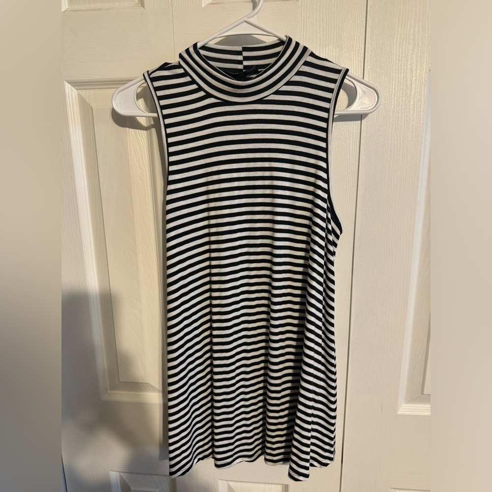 BCX women’s tank top black and white striped size small